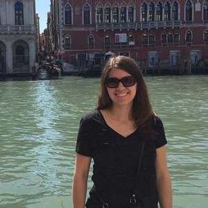 Meet your Posher, Carolyn